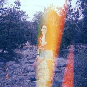 Meet your Posher, Hope